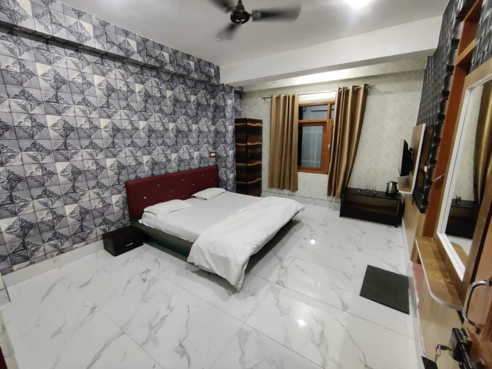 Hotel O Graceland Srīnagar Exteriér fotografie
